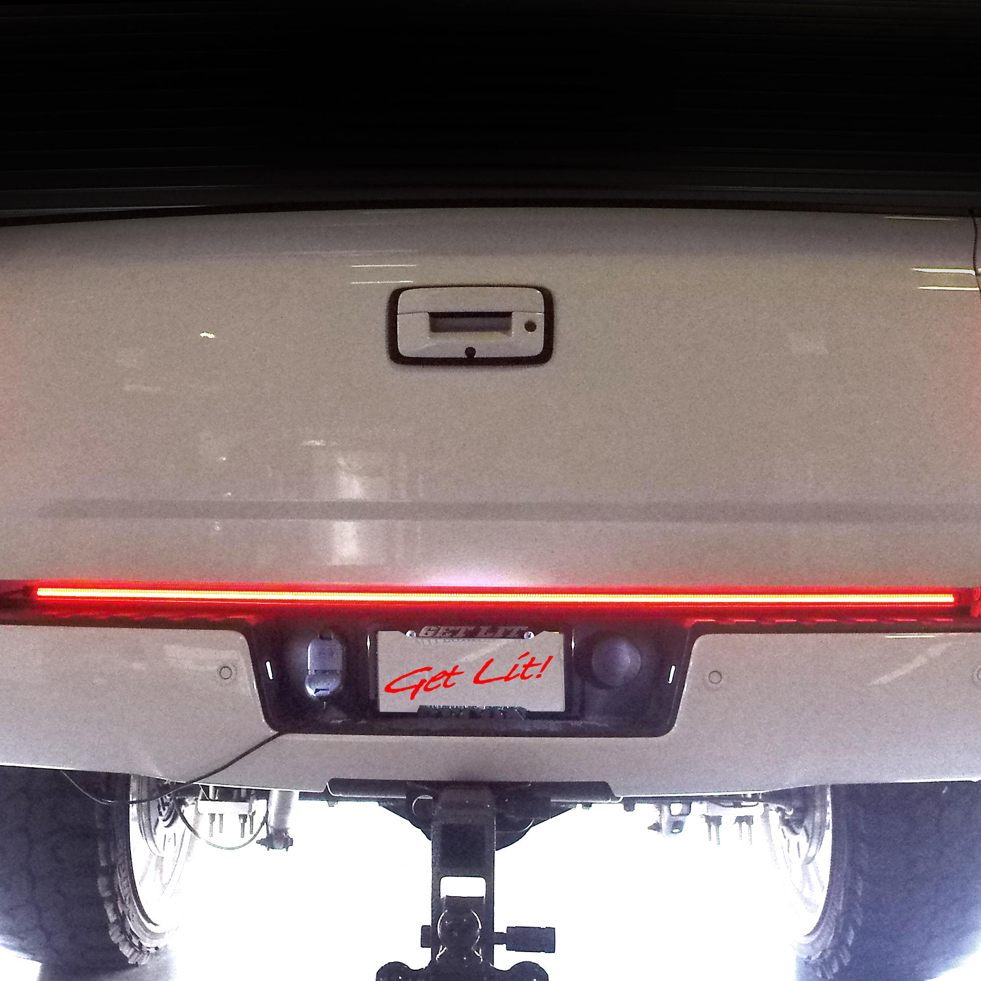 60″ “White Lightning” Tailgate Bar LED Brake Lights Red & LED Reverse  Lights White